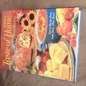 2002 Taste of home Recipe book